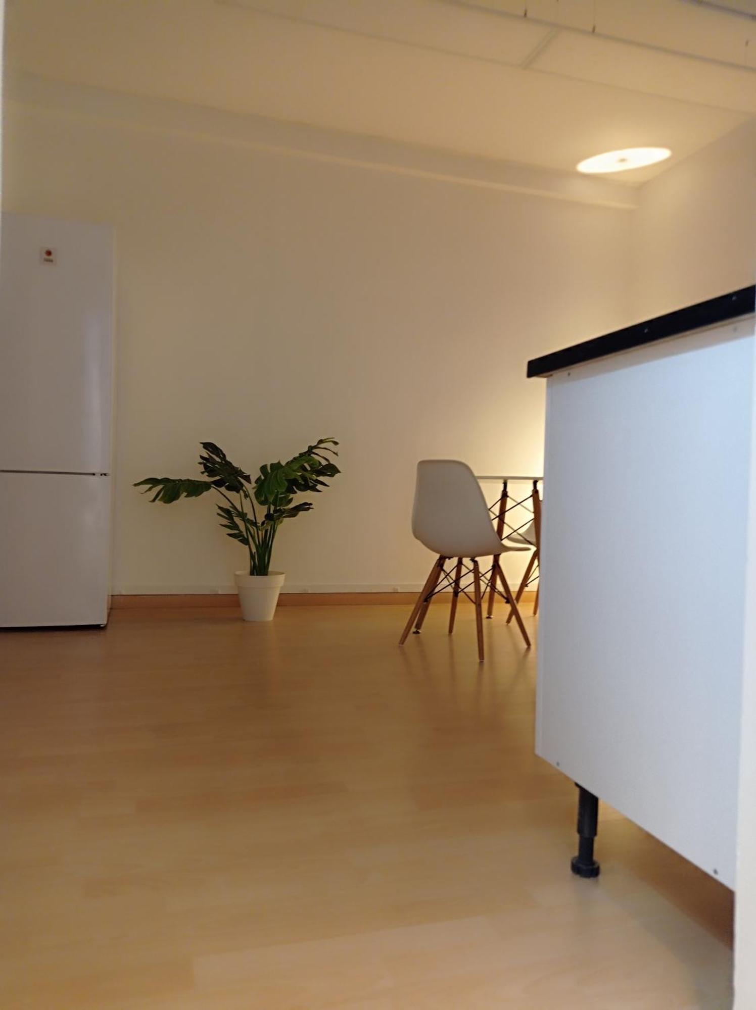 Bright Private Double Center Metro L-1 Urgell L-5 Hospital Clinic Gasthof Barcelona